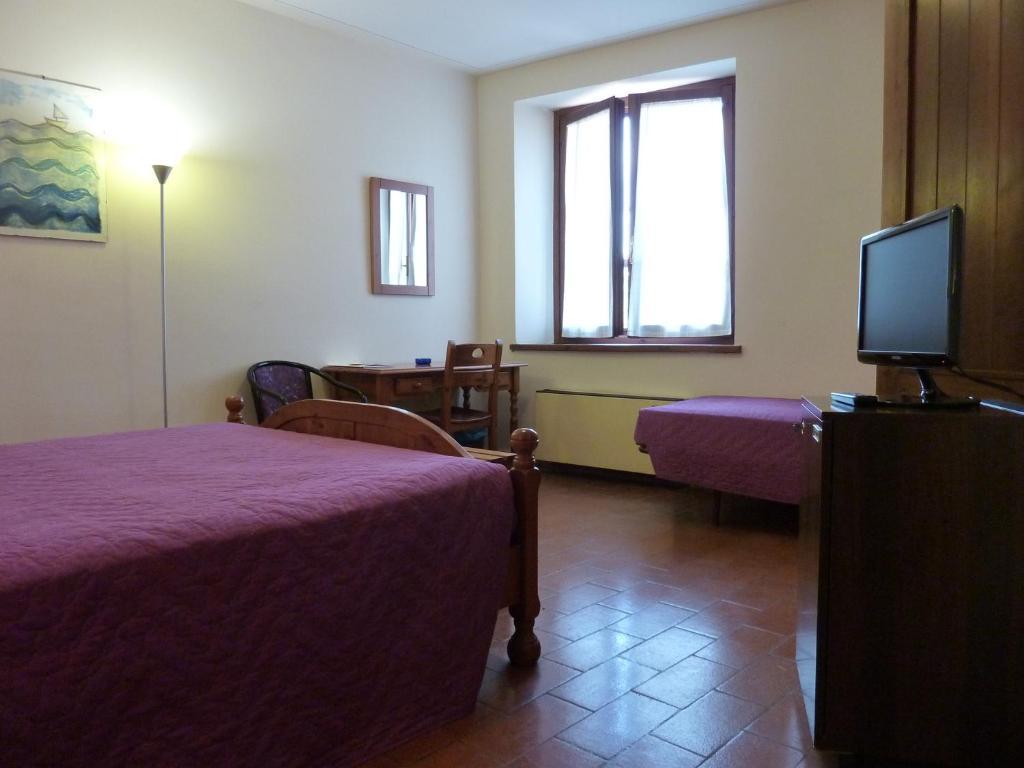 Hotel La Rocca Narni Pokoj fotografie