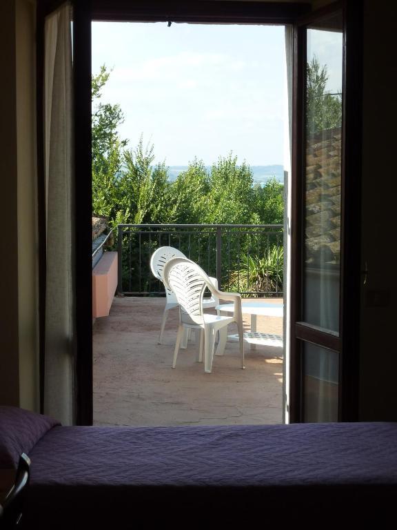 Hotel La Rocca Narni Pokoj fotografie